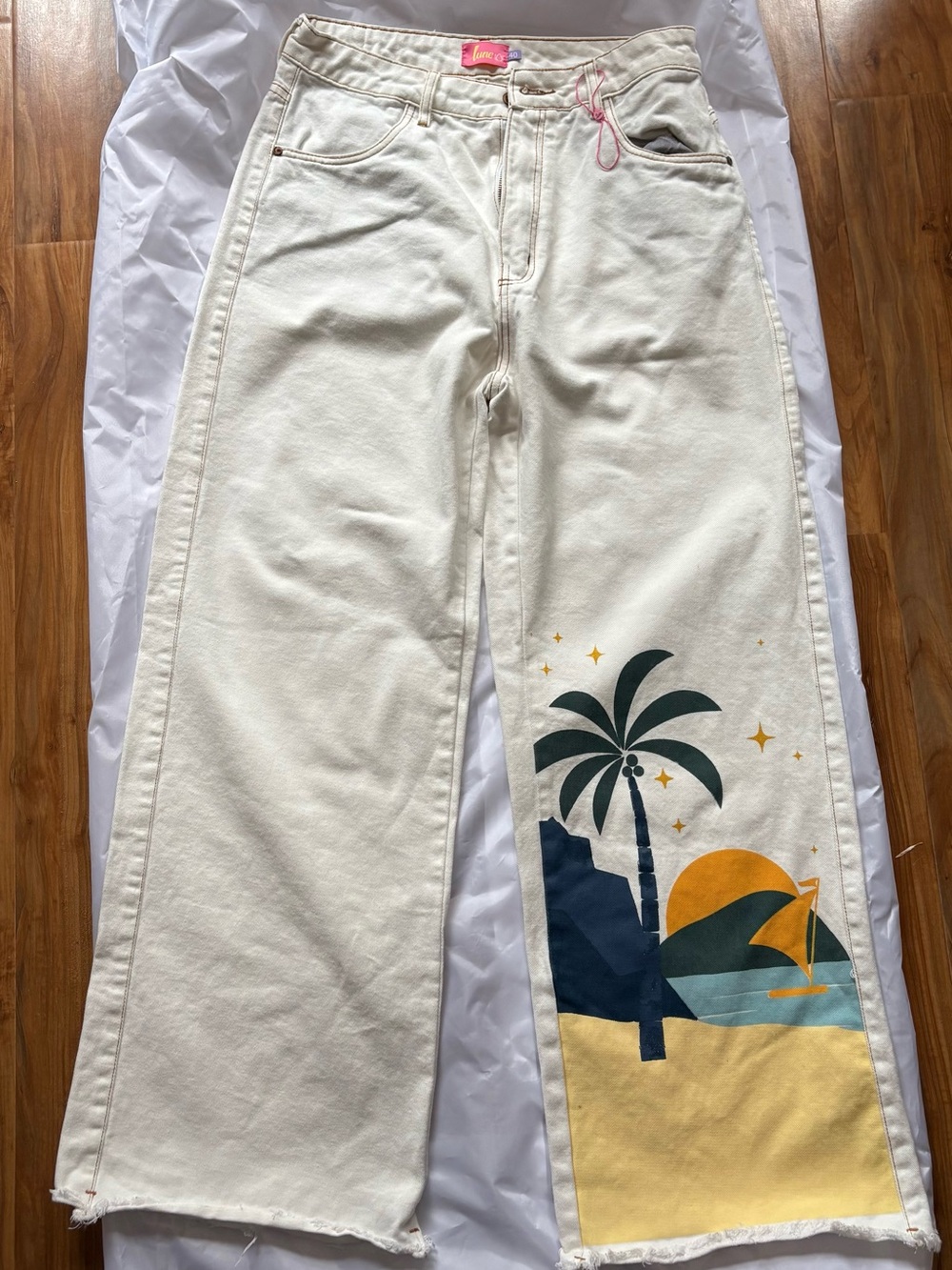 High-Rise Cream Women’s Jeans with Beach Graphic